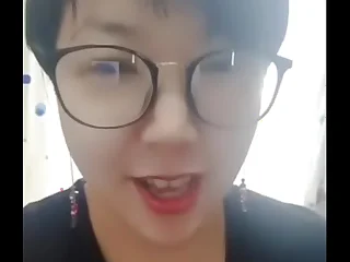 熟女　胸